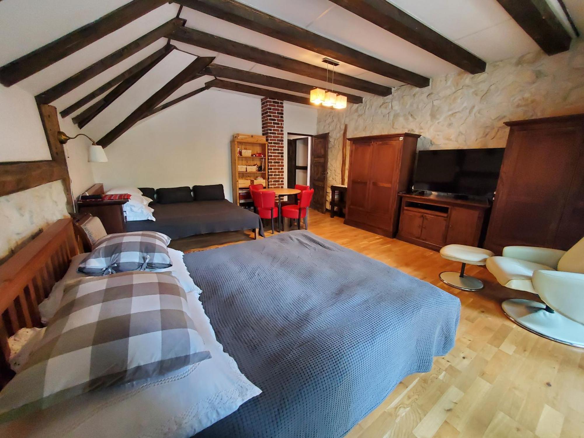 Pensiunea Casa Dacilor Podeni Esterno foto