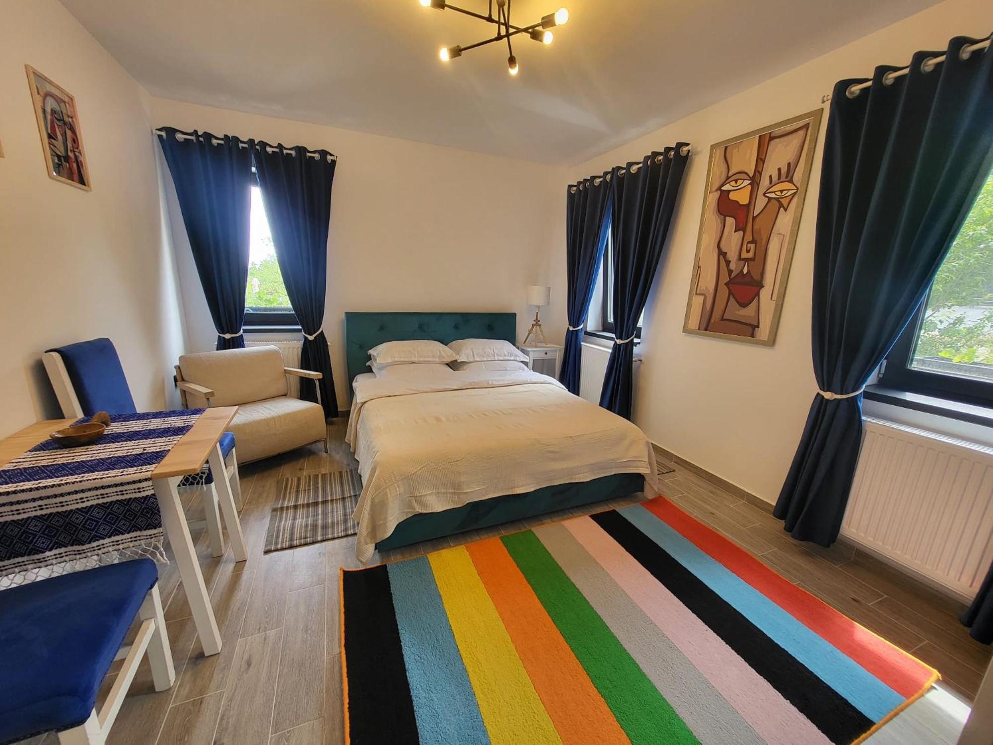 Pensiunea Casa Dacilor Podeni Esterno foto