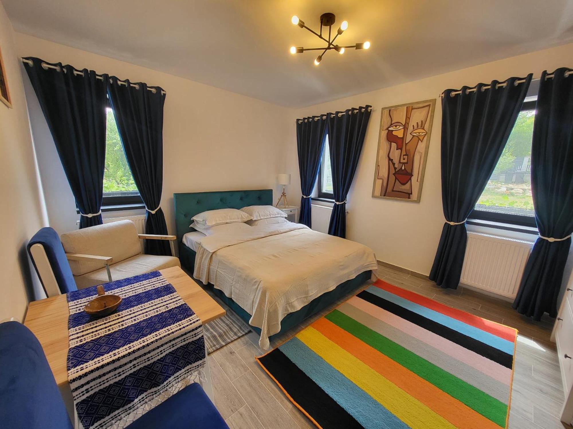 Pensiunea Casa Dacilor Podeni Esterno foto